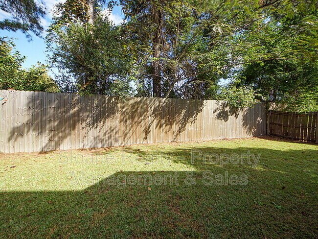 Building Photo - 1118 Deerberry Rd