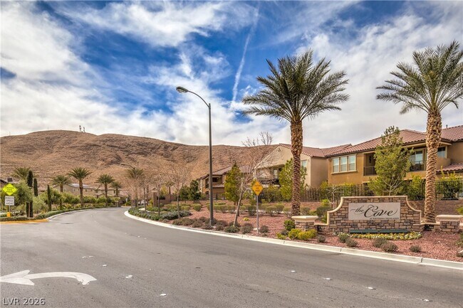 Building Photo - 3213 Molinos Dr