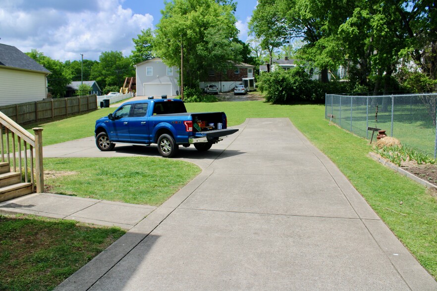 Lots of off street parking - 163 37th Avenue North