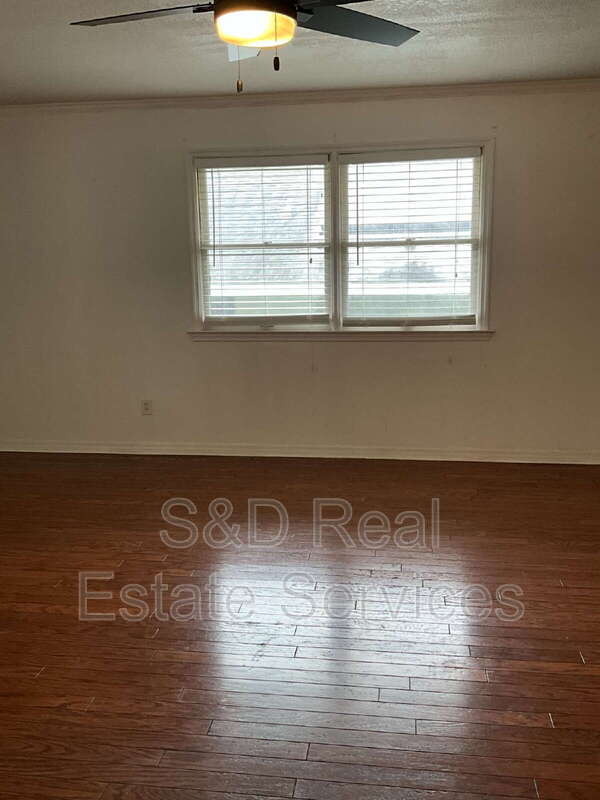 Building Photo - 4038 Doral