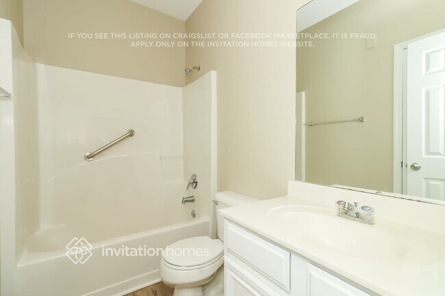 Building Photo - 4968 Locherby Dr