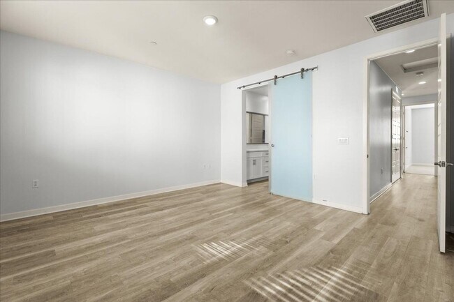 Building Photo - Modern 3-Bedroom Townhome with Luxe Finishes and Private Garage