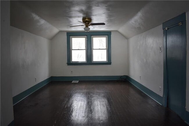 Building Photo - 1008 S Rd