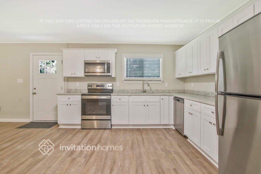 Building Photo - 4484 Marjorie Rd SW