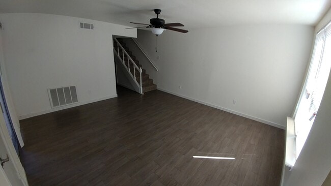 Building Photo - Ready to Move in... Do not miss this house !!!!