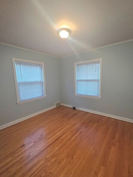 Building Photo - 2724 W Gregory St