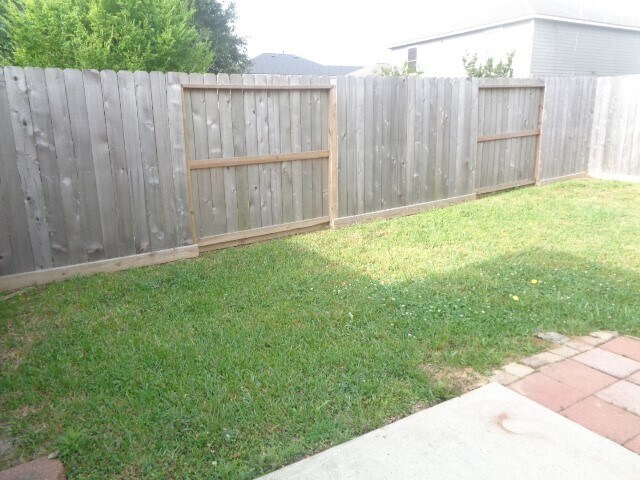 Building Photo - 6702 Castle Terrace Ct