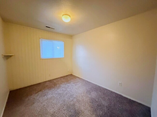 Building Photo - 2559 Ballantyne Dr