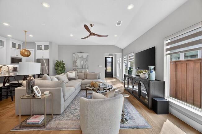 Building Photo - 3944 Grayson Ln