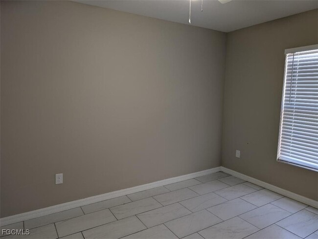 Building Photo - 2807 SW 8th Pl