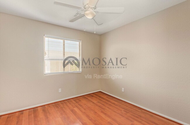 Building Photo - 4540 E Los Alamos St