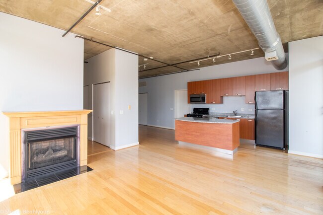 Building Photo - 111 S Morgan St