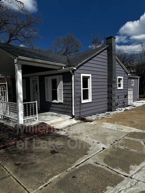 Building Photo - 22622 Panama Ave