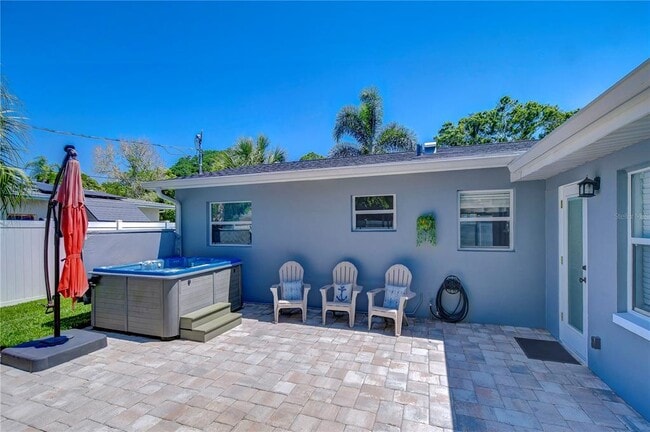 Building Photo - 5635 24th Ave N