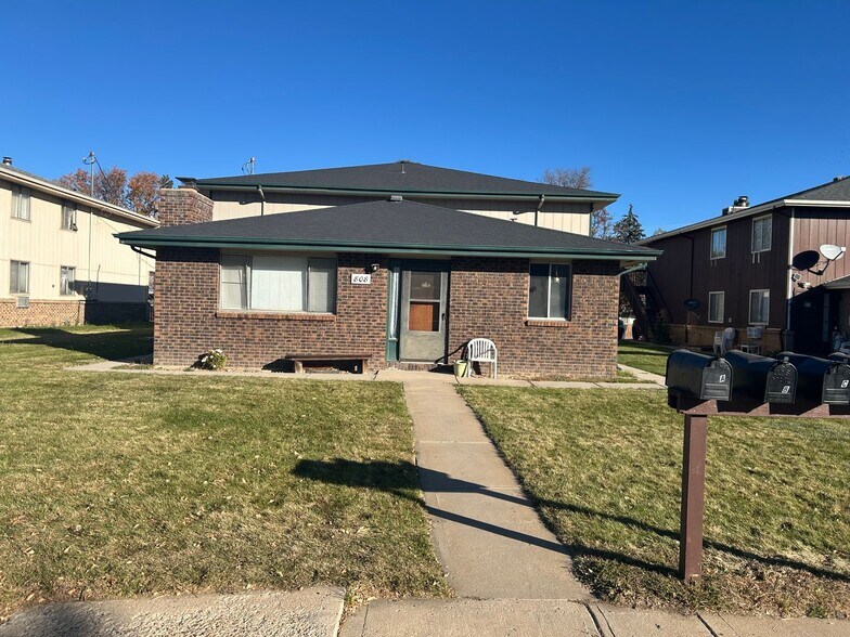 Primary Photo - 808 Delaware Ave