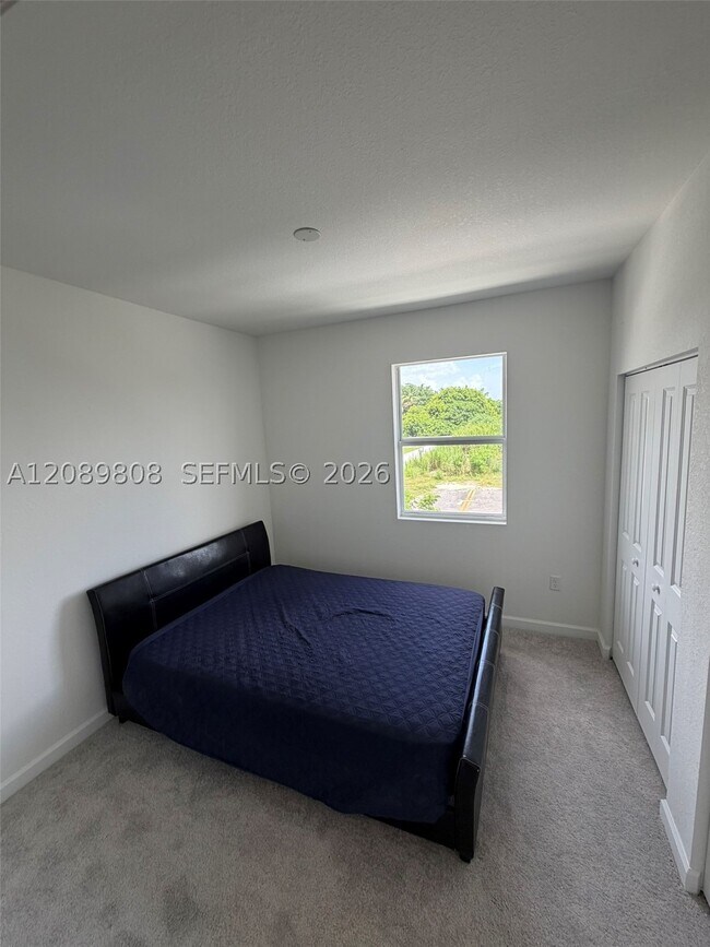 Building Photo - 35537 SW 189th Ave
