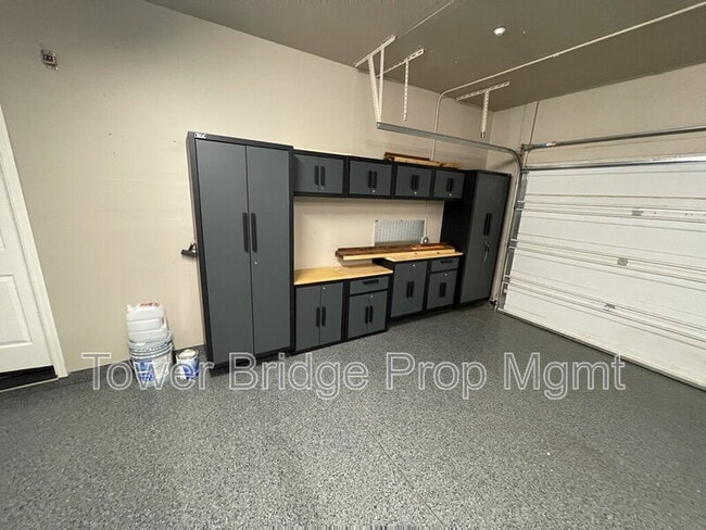 Building Photo - 5508 Copper Sunset Way