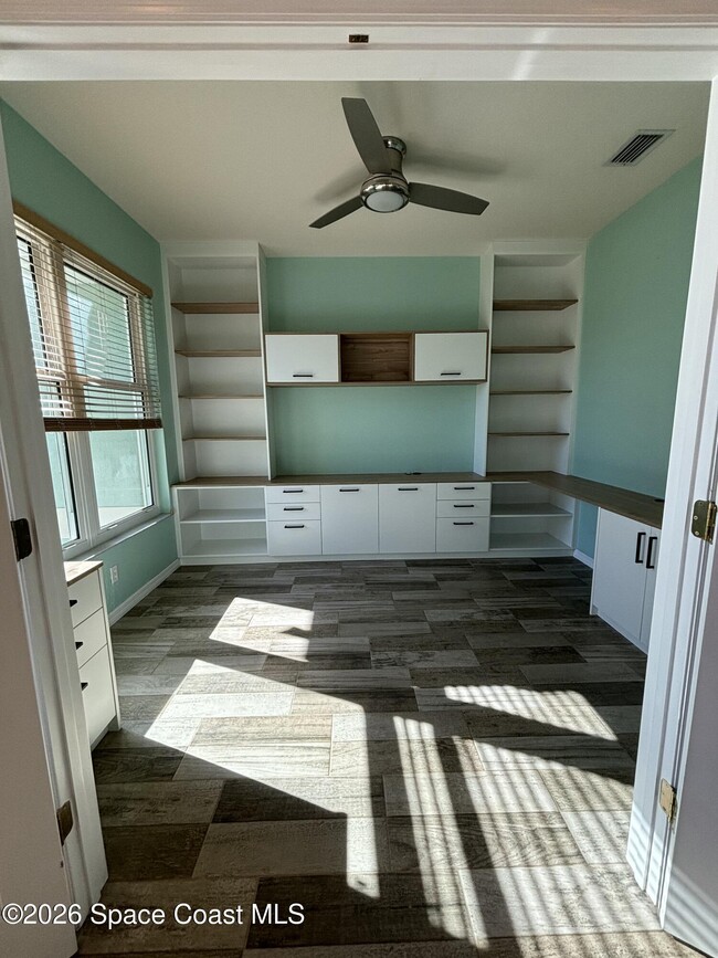 Building Photo - 2542 Woodfield Cir