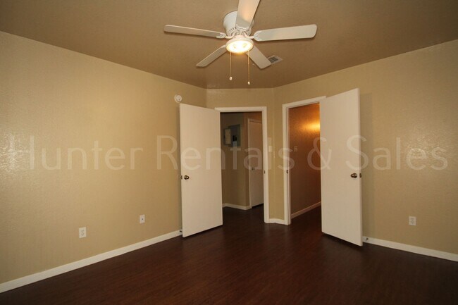 Building Photo - Awesome Duplex in Harker Heights