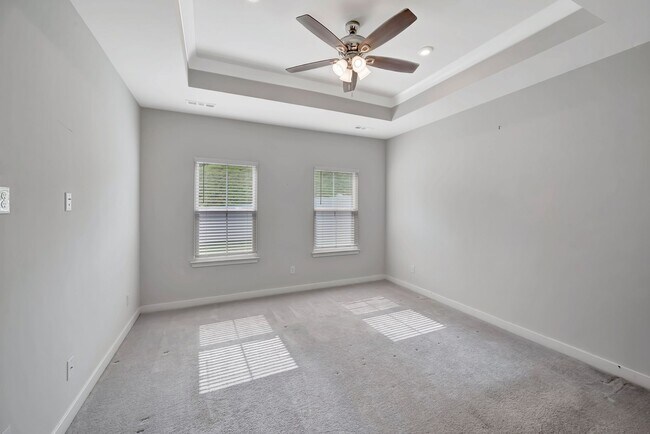 Building Photo - 393 S Downs Cir