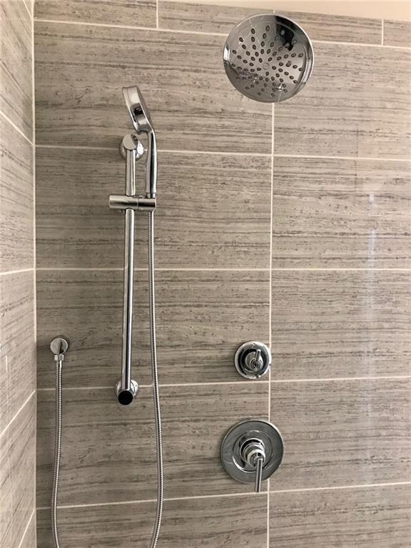 Building Photo - 6428 Canopy Dr