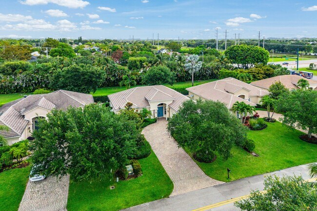 Building Photo - 2068 Wightman Dr