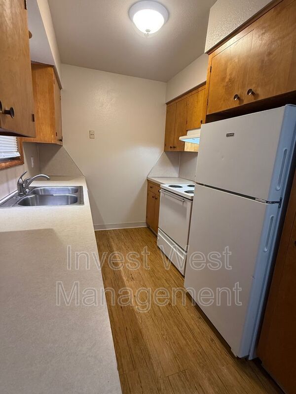 Building Photo - Northcrest Manor