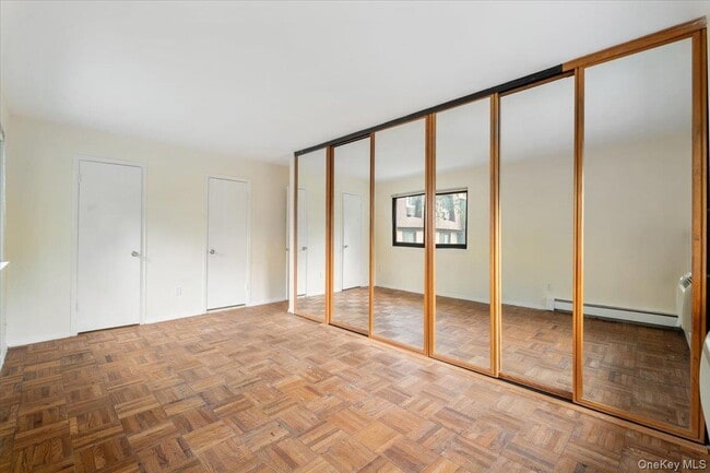 Building Photo - 356 Central Park Ave