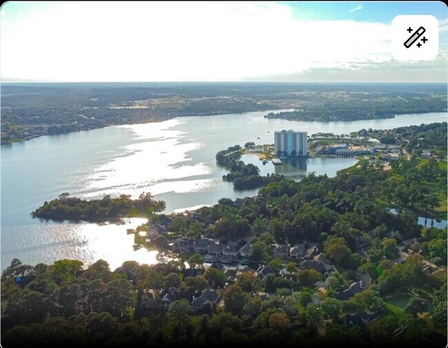 Building Photo - 12900 Walden Rd