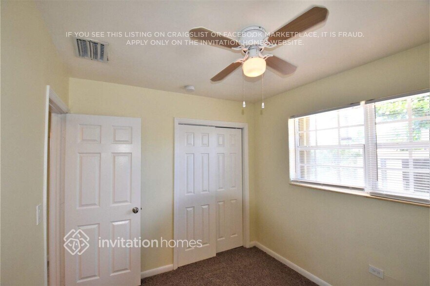 Building Photo - 2712 Alcazar Dr