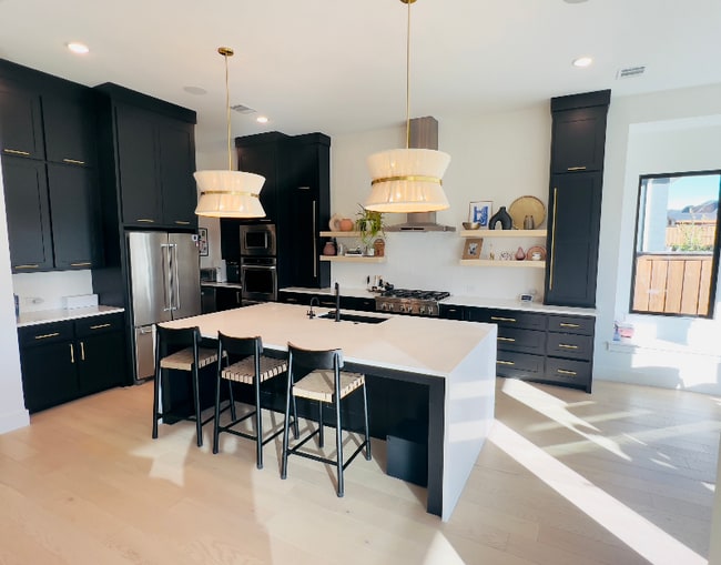 Building Photo - 4231 Splitrock Dr