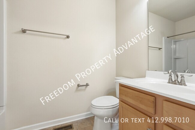 Building Photo - 412 Olive Ln