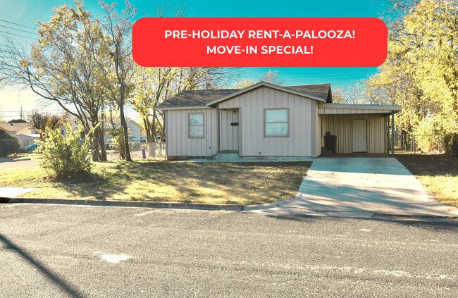 Primary Photo - Pre-Holiday Move-In Special!!! Charming 2 ...