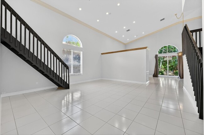 Building Photo - 6249 NW 78th Mnr