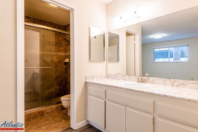 Building Photo - Mission Grove | Gated Complex | Remodeled | Central A/C