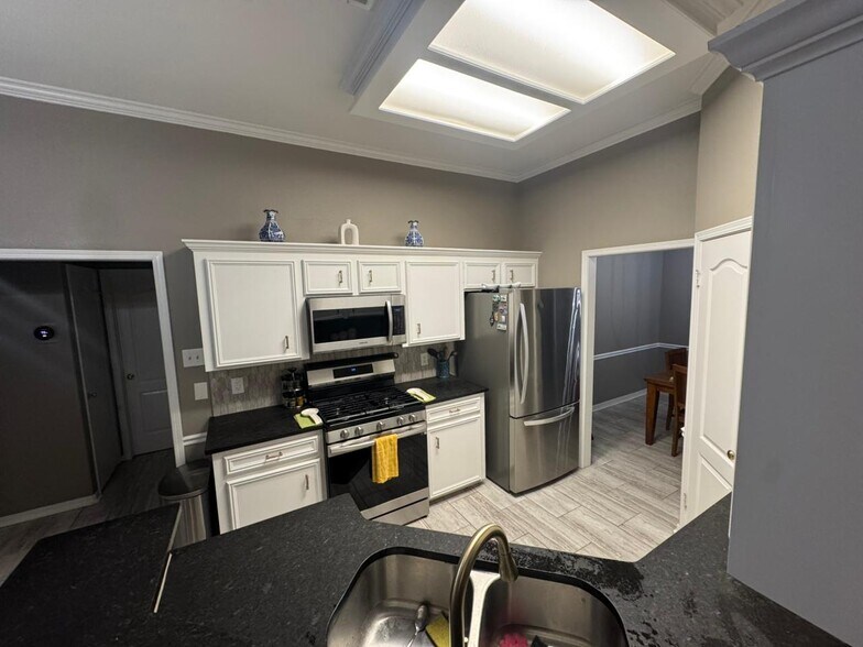 Building Photo - 5307 Meadowsweet Cir