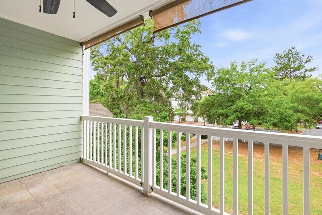 Building Photo - 2801 Chancellorsville Dr
