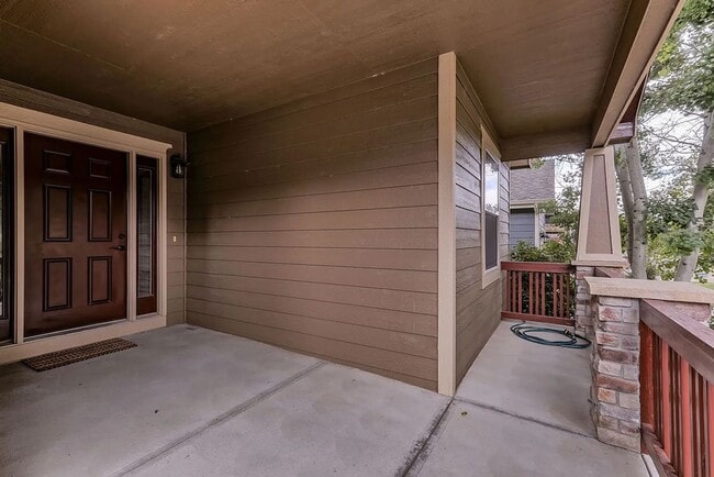 Building Photo - 2244 Muir Ln