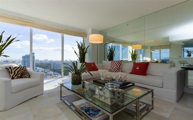 Building Photo - 4775 Collins Ave