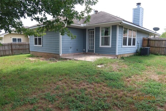 Building Photo - 305 Duprie Dr