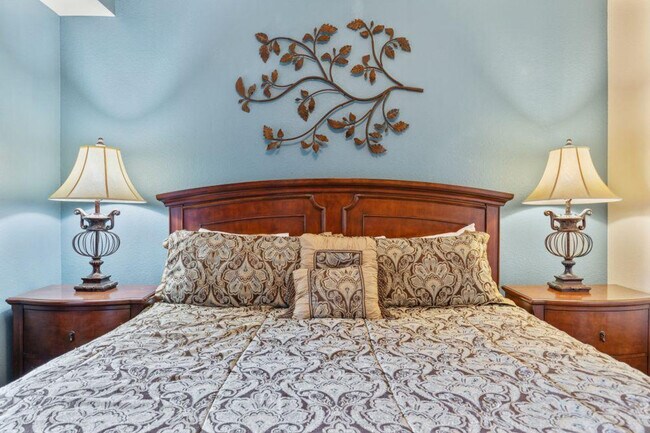 Building Photo - 1410 Hurley Dr