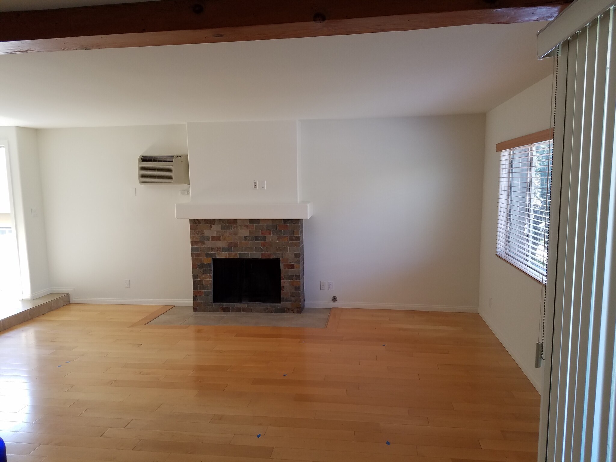 Living Room Real Fireplace - 11946 Dorothy St