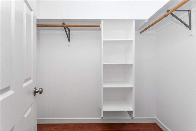 Building Photo - 16640 N Windsor Ln