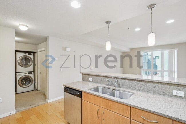 Building Photo - 1511 Jefferson St