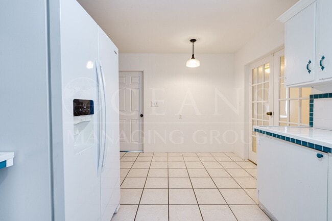 Building Photo - Charming 3 Bedroom Corner Lot Ormond Beach...