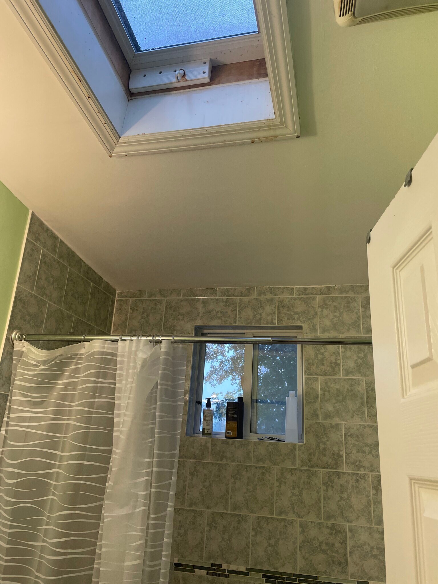 Bathroom available with Skylight - 976 Jerusalem Ave