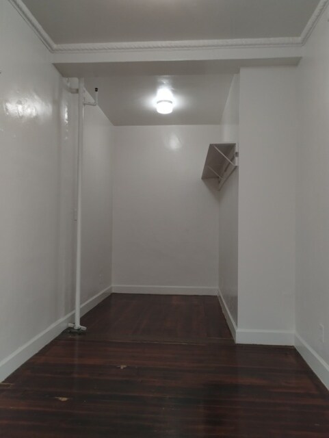 Building Photo - 901 S Kingsley Dr