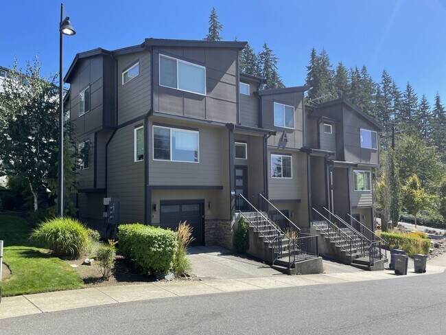 Primary Photo - Beautiful Bothell Townhome