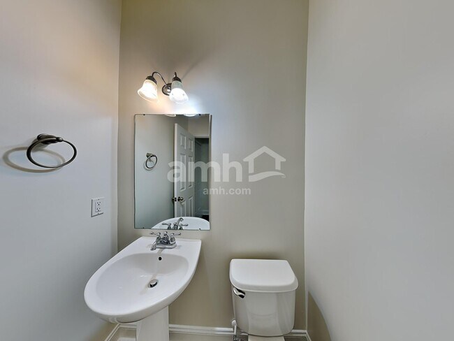 Building Photo - 4403 Mary Point Rd