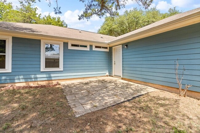 Building Photo - 135 Kaeleku Ln